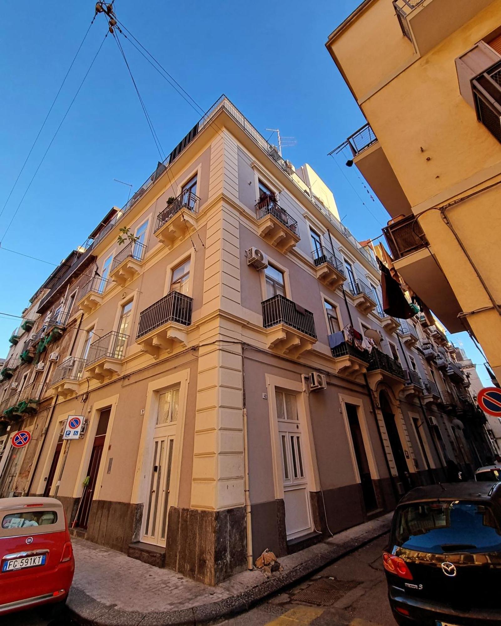 Elephant'S Rooms Catania-Fontanarossai nemzetközi repülőtér Kültér fotó